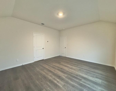 11333 Pecan Creek - Photo Thumbnail 26