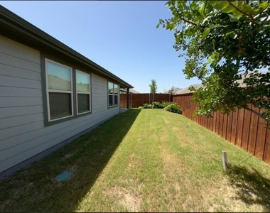 11333 Pecan Creek - Photo Thumbnail 34