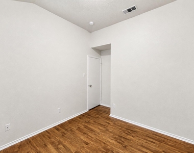 3320 Truman Street - Photo Thumbnail 23