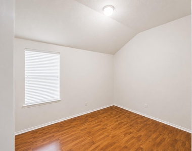 3320 Truman Street - Photo Thumbnail 21