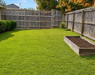 3320 Truman Street - Photo Thumbnail 27