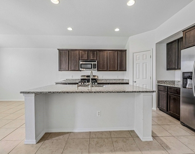 512 Stableford Street - Photo Thumbnail 7