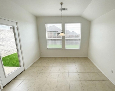 512 Stableford Street - Photo Thumbnail 13