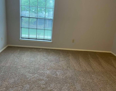 3110 Devonshire Drive - Photo Thumbnail 14