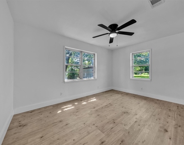 5745 Wimbleton Way - Photo Thumbnail 19