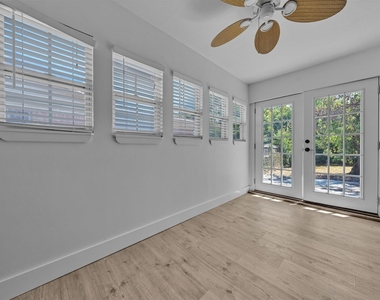 5745 Wimbleton Way - Photo Thumbnail 11