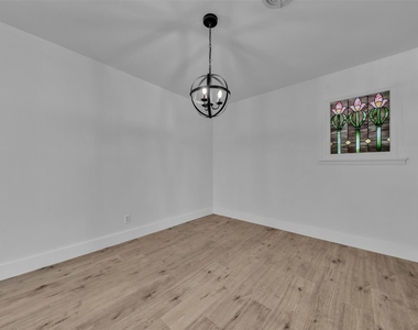 5745 Wimbleton Way - Photo Thumbnail 4