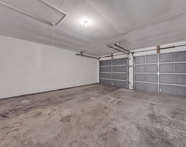 5745 Wimbleton Way - Photo Thumbnail 22