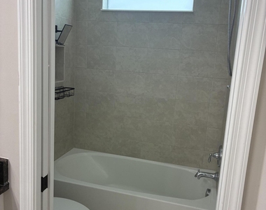 5518 Macoon Way - Photo Thumbnail 11