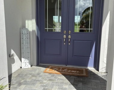 5518 Macoon Way - Photo Thumbnail 1