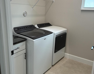 5518 Macoon Way - Photo Thumbnail 14