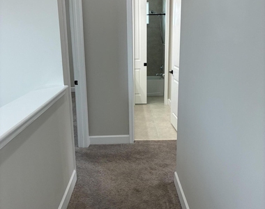5518 Macoon Way - Photo Thumbnail 9
