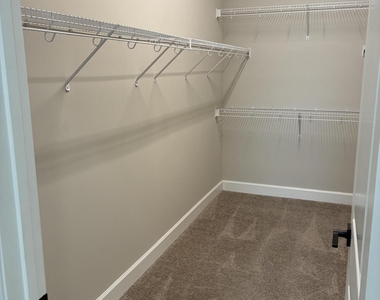 5518 Macoon Way - Photo Thumbnail 17