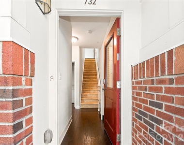 732 Seigle Point Drive - Photo Thumbnail 31