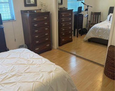 2754 Ne 29th Avenue - Photo Thumbnail 11