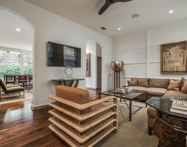 3610 Congress Avenue - Photo Thumbnail 8
