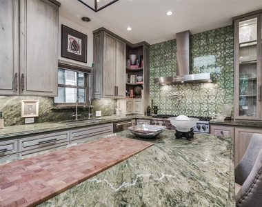 3610 Congress Avenue - Photo Thumbnail 13