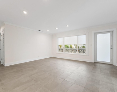 624 Southwind Circle - Photo Thumbnail 10