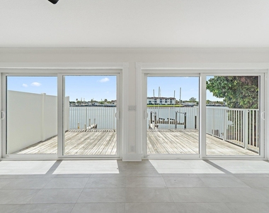 624 Southwind Circle - Photo Thumbnail 1