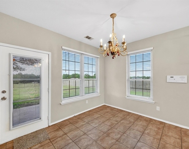 105 Southview Drive - Photo Thumbnail 7