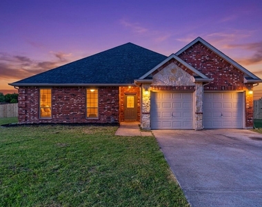105 Southview Drive - Photo Thumbnail 21