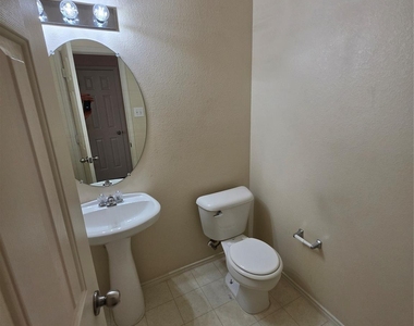 8108 Stowe Springs Lane - Photo Thumbnail 6