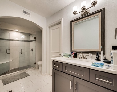 2205 Canton Street - Photo Thumbnail 2