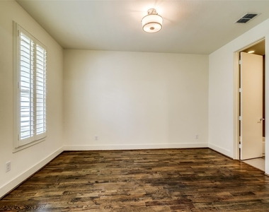 4211 Rawlins Street - Photo Thumbnail 7