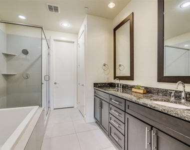 4211 Rawlins Street - Photo Thumbnail 31