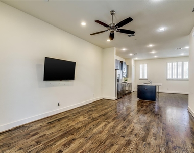 4211 Rawlins Street - Photo Thumbnail 17