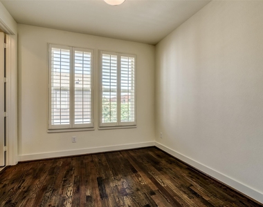 4211 Rawlins Street - Photo Thumbnail 23