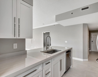 616 Clearwater Park Road - Photo Thumbnail 17