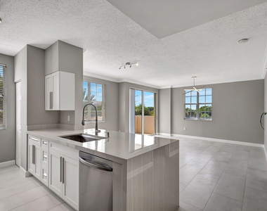 616 Clearwater Park Road - Photo Thumbnail 22