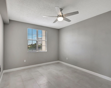 616 Clearwater Park Road - Photo Thumbnail 28