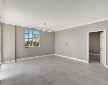 616 Clearwater Park Road - Photo Thumbnail 18