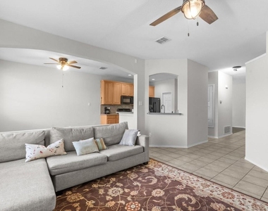 8414 Seafield Lane - Photo Thumbnail 6