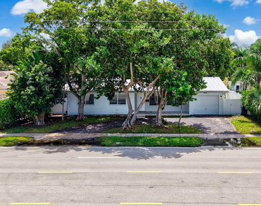998 W Camino Real - Photo Thumbnail 1
