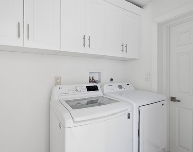 998 W Camino Real - Photo Thumbnail 22