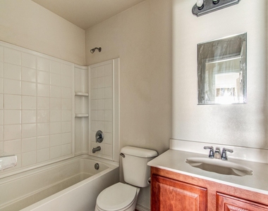 13120 Barbarosa Drive - Photo Thumbnail 21