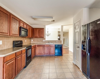 13120 Barbarosa Drive - Photo Thumbnail 15