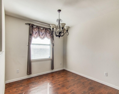 13120 Barbarosa Drive - Photo Thumbnail 5
