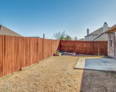 13120 Barbarosa Drive - Photo Thumbnail 9