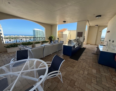 801 S Olive Avenue - Photo Thumbnail 28
