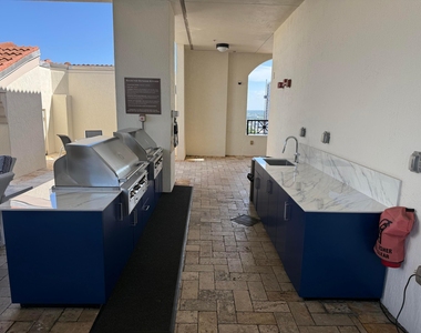 801 S Olive Avenue - Photo Thumbnail 29