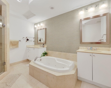 801 S Olive Avenue - Photo Thumbnail 17