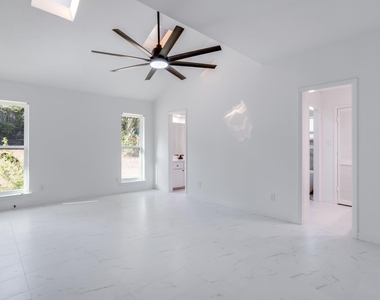 7717 Woodside Hill - Photo Thumbnail 13