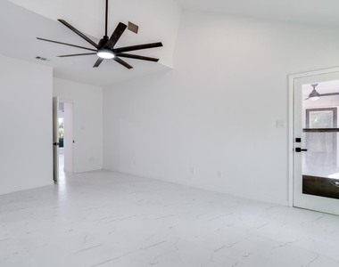 7717 Woodside Hill - Photo Thumbnail 19