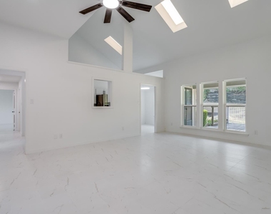 7717 Woodside Hill - Photo Thumbnail 5