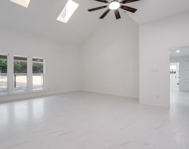 7717 Woodside Hill - Photo Thumbnail 4