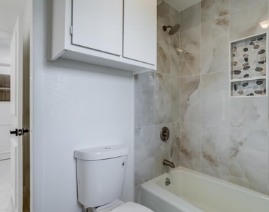 7717 Woodside Hill - Photo Thumbnail 35